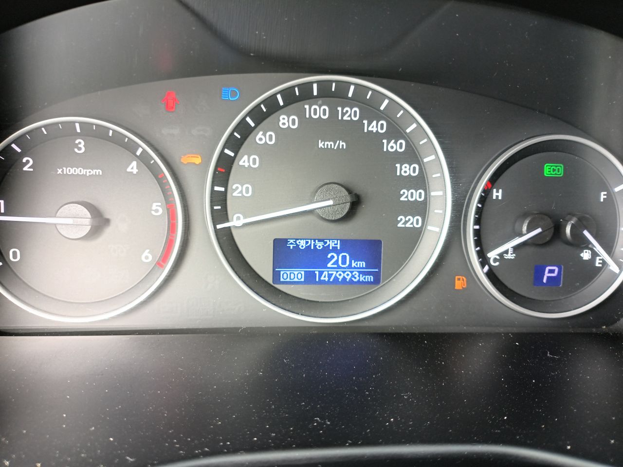 Hyundai Grand Starex 2020, foto 2 de 6