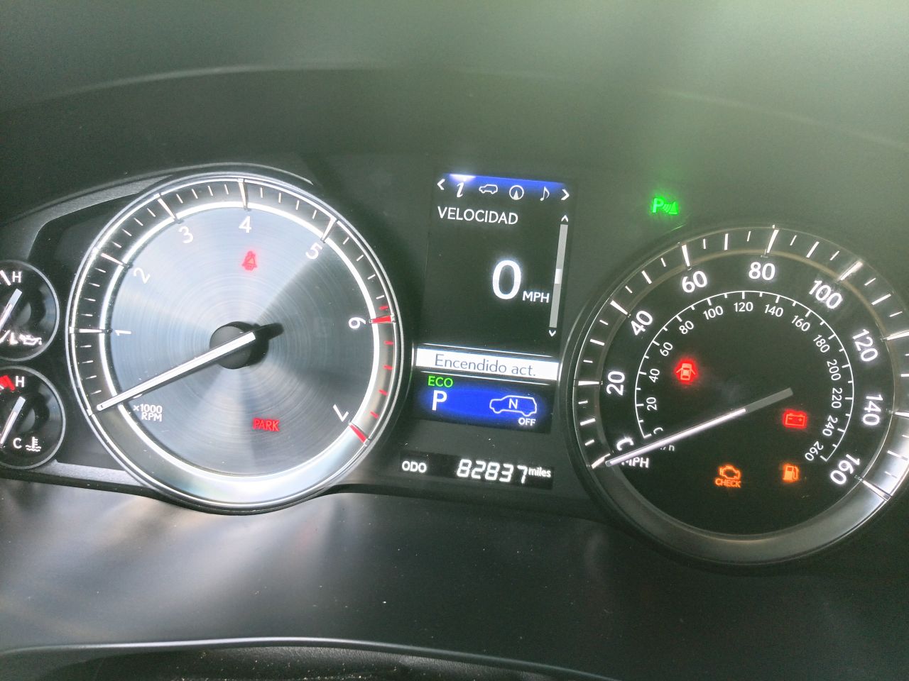 Lexus Lx570 2017, foto 8 de 8