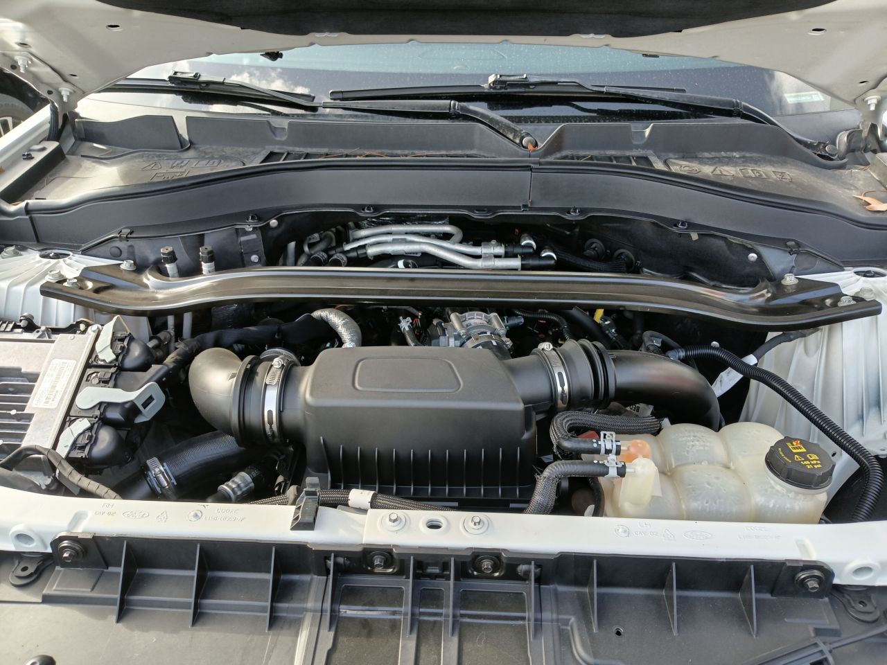 Ford Explorer St 2020, foto 2 de 8