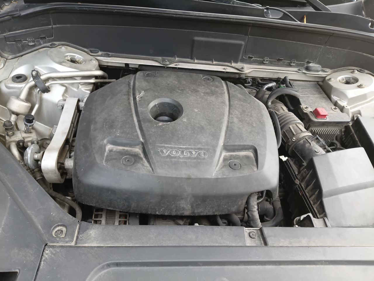 Volvo Xc90 2018, foto 2 de 6
