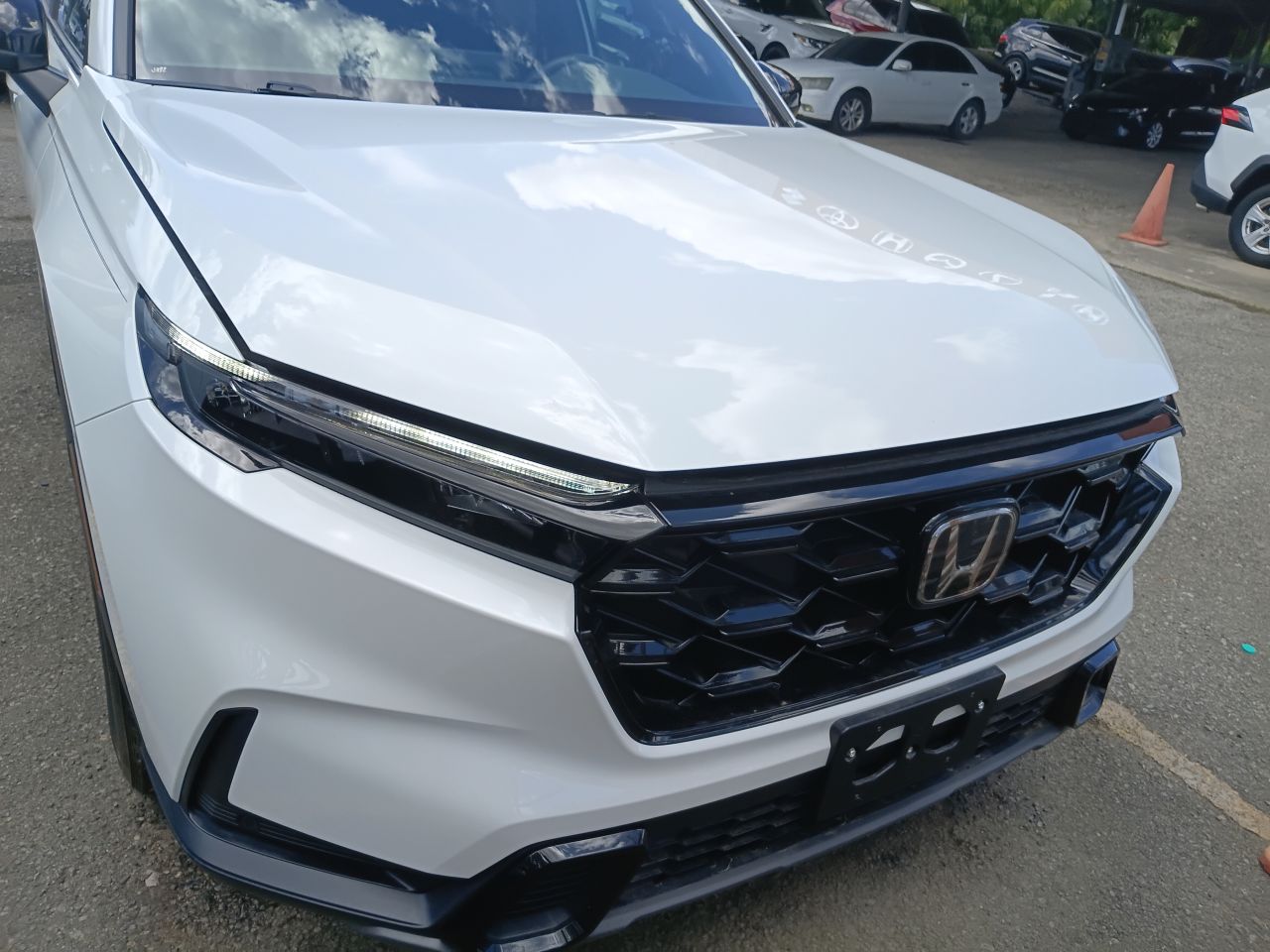 Honda CR-V Hybrid 2025, foto 4 de 9