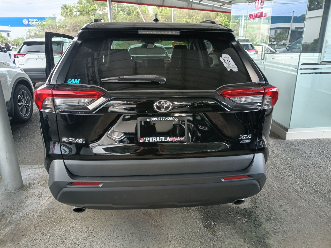 Toyota RAV4 2021, foto 5 de 8