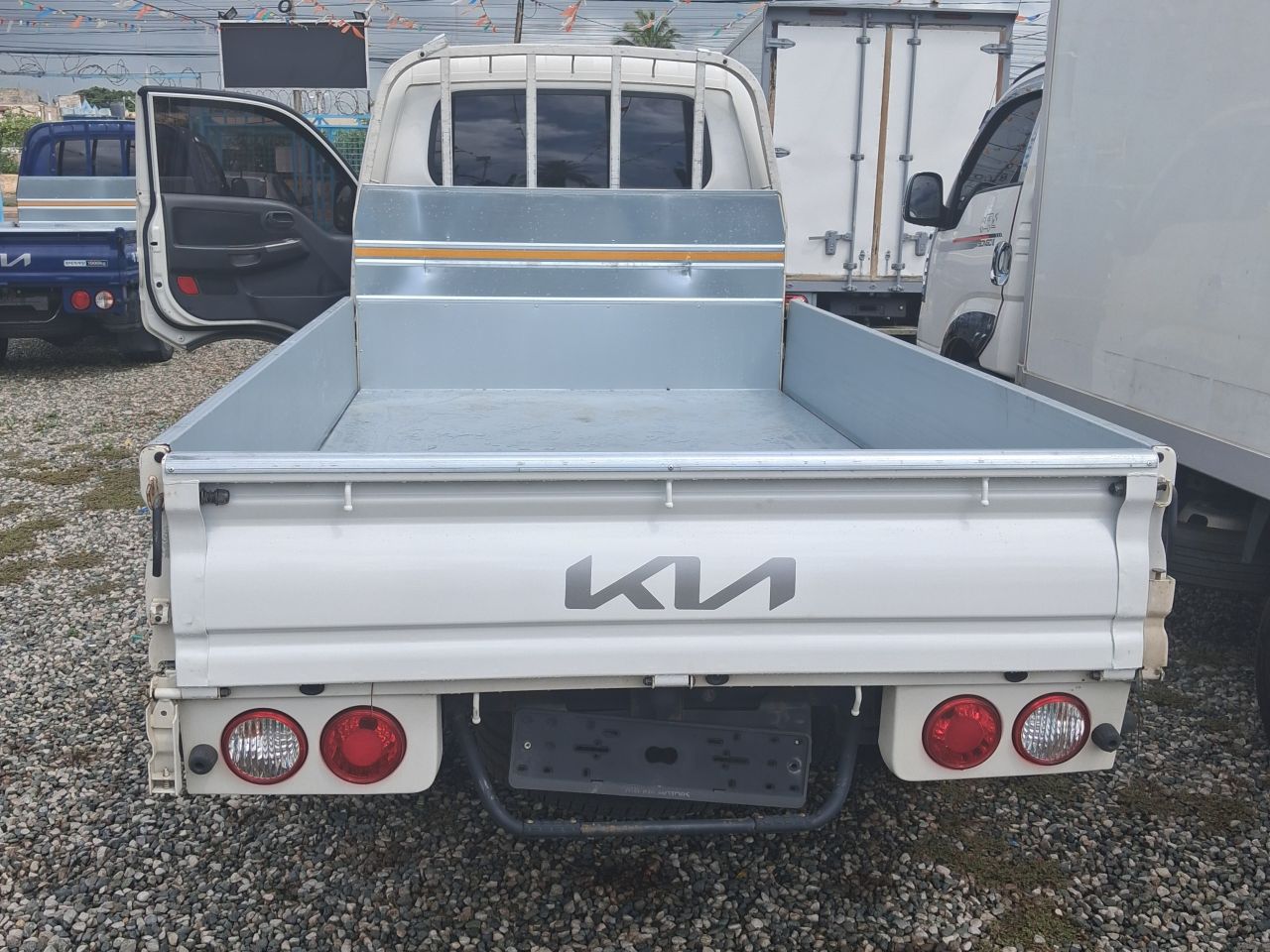 KIA Bongo Iii 2021, foto 4 de 5